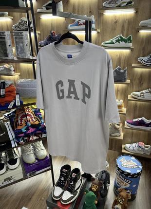 Футболка gap x yeezy beige2 фото