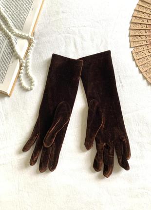 Красивые  коричневые перчатки(под бархат)