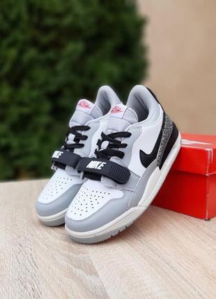 Круті жіночі кросівки nike air jordan legacy 312 low grey white black сірі з білим та чорним2 фото