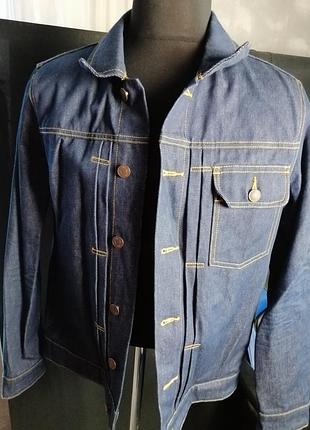 Джинсова куртка