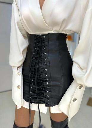 Спідницю з еко шкіри