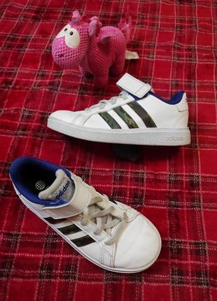 Кроссовки adidas gv6809
кросівки adidas gv6809