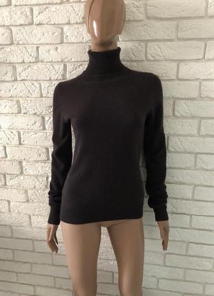Шикарний та стильний светр фірми john lewis   ,дуже стильний дизайн ,тренд цього року ,якісна та приємна тканина на дотик 100 % кашеміра