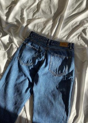 Базовые прямые синие джинсы с высокой посадкой7 фото