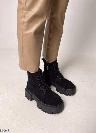 Зимові черевики з натур. замші доступні до замовлення