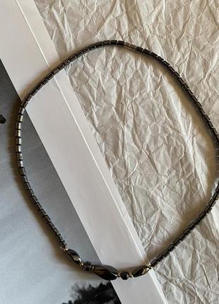 Короткое винтажное ожерелье из гематита