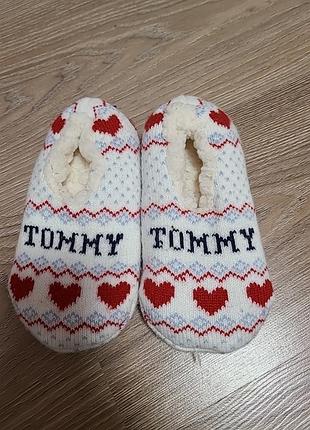 Тапочки tommy hilfiger. 19 см по потолке.