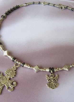 Этано ожерелье из гематита и металла " щебетала птичка"