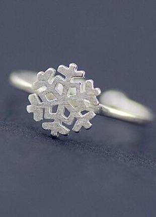 Кольцо снежинка серебро 925