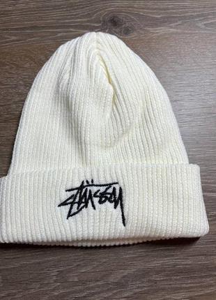 Качественная шапка stussy3 фото