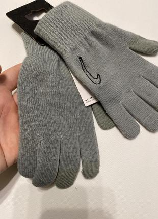 Новые оригинал перчатки nike knit1 фото