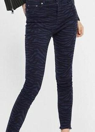 Нові джинси стрейч в принт від zara розмір xs(34)
