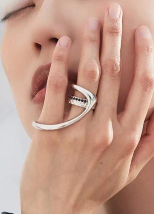 Невероятно стильное кольцо с напылением серебра 925