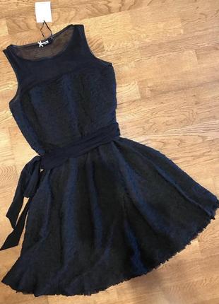 Гарну вечірню сукню французького бренду sinequanone , p. s-m