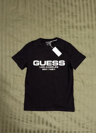 Футболка guess