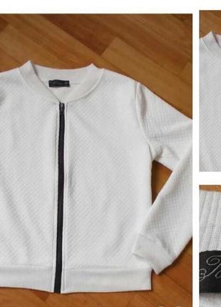 Фирменный бомбер "today"