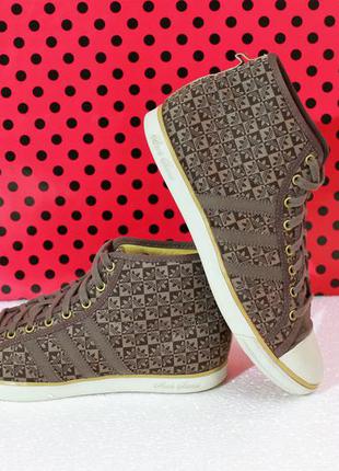 Кроссовки adidas 3