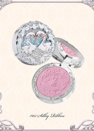 Румяна оттенок #03 swan ballet embossed blush flower knowns