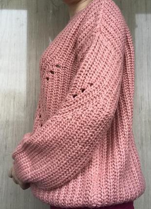 Пудровый вязаний свитер9 фото