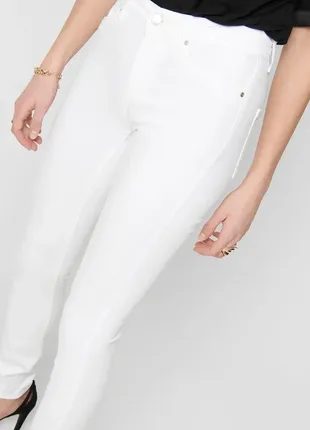 Белые женские скинни джинсы only skinny royal l1 фото