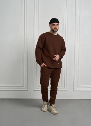 Стильный, утепленный мужской костюм на флисе