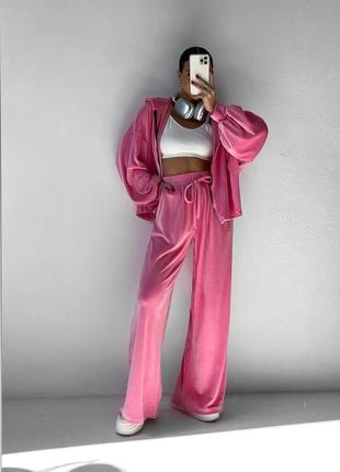 Велюровый костюм