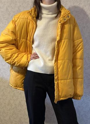 Зимняя куртка желтого цвета7 фото