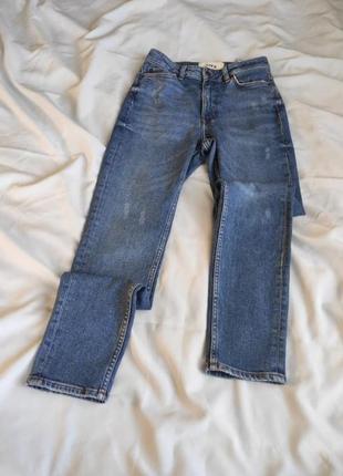 Стильные и удобные джинсы с высокой посадкой