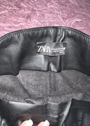 Трендовые кожаные брюки с разрезами от zara3 фото