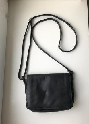 Сумка кроссбоді шкіряна з клапаном