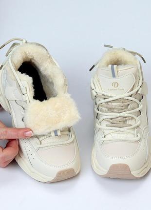 Зимові кросівки з екохутром. зимние женские кроссовки на меху