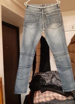 Женские джинсы в хорошем состоянии р.30, 32.цена 30 гр2 фото