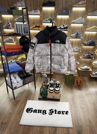 Пуховик the north face x supreme fw 22