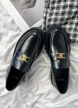Кожаные черные лоферы  в стилі celine