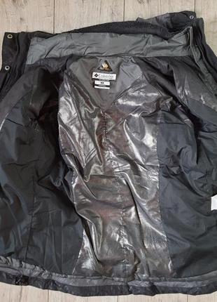 Спортивная куртка для девушки, размер "м", длина 67 см, заплечет 12 см, рукав 62 см.3 фото