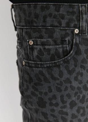 Прямые серые джинсы с леопардовым принтом trendyol5 фото