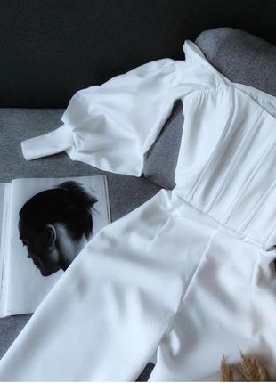 Новий жіночий шикарний білий корсетний комбінезон ромпер палаццо з корсетною основою4 фото