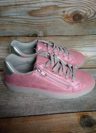Снижка 37 -24 pepperts новые