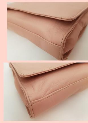 Незрівнянна актуальна шкіряна сумочка crossbody gigi красивого ніжно рожевого кольору9 фото