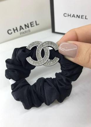 Гумка середня для волосся з логотипом шанель/chanel