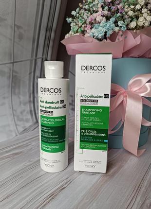 Шампунь от перхоти для нормальных и жирных волос
vichy dercos anti-pelliculaire anti-dandruff shampooing