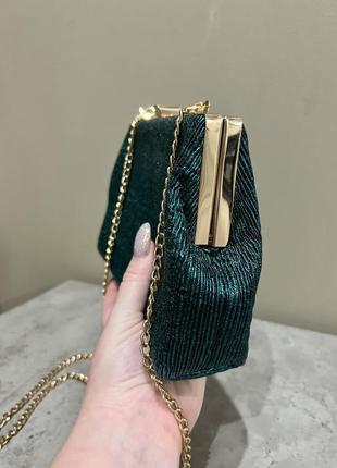 Изумрудная сумочка на цепочке золотой клатч зеленая сумка на застежке маленькая 🐉6 фото