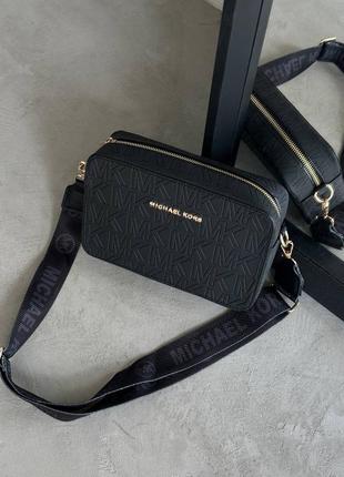 Michael kors total black