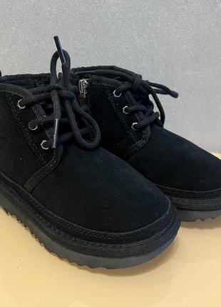 Детские зимние черные ботинки ugg размер 10 по стельке 18 см1 фото
