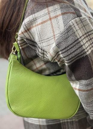 Итальянская кожаная женская сумка зеленая1 фото