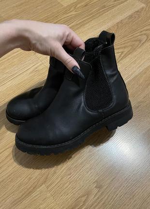 Черные классические короткие ботинки2 фото