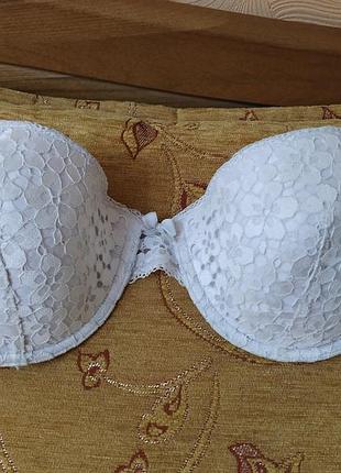 Бюстгальтер