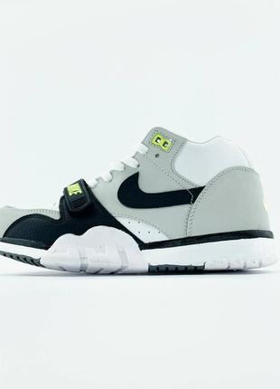 Nike  air trainer "chlorophyll"