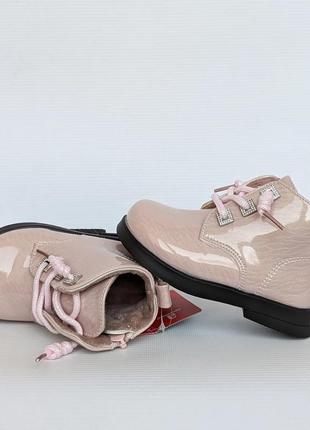 Весняні демісезонні черевички лакові рожеві для дівчинки, маленький розмір 19,20,21,22,23,242 фото