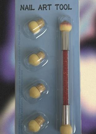 Б/у пензлик зі змінними губками для аеропуфінгу